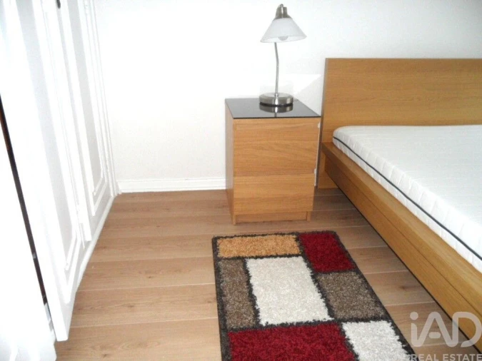 Apartamento T1 para Arrendamento em Campolide Foto 15