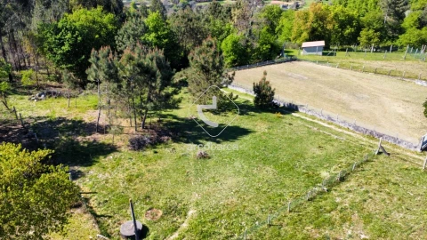 Terreno para Venda em Monte Redondo