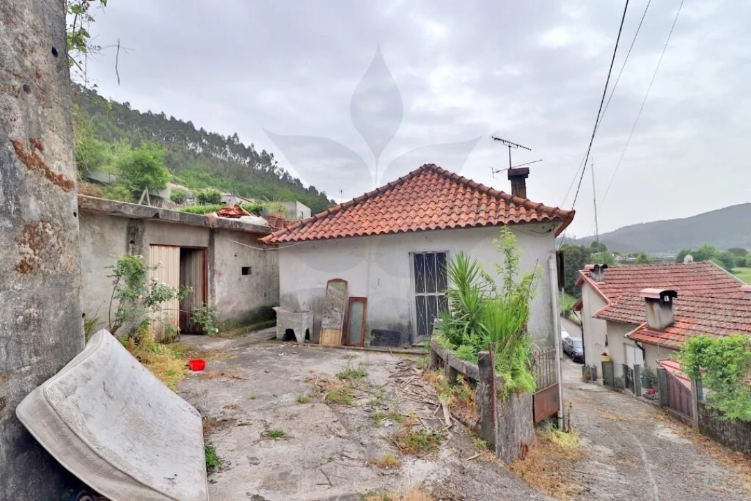 Moradia T4 para Venda em Escudeiros e Penso (Santo Estêvão e São Vicente) Foto 19