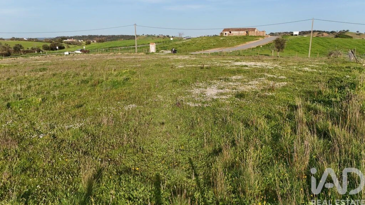Terreno para Venda em Garvão e Santa Luzia Foto 1