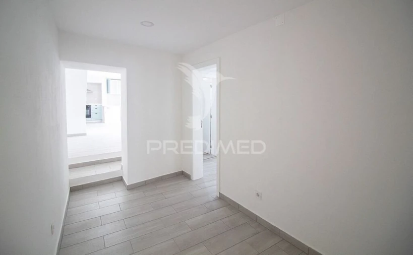 Moradia T2 para Venda em Vimieiro Foto 9