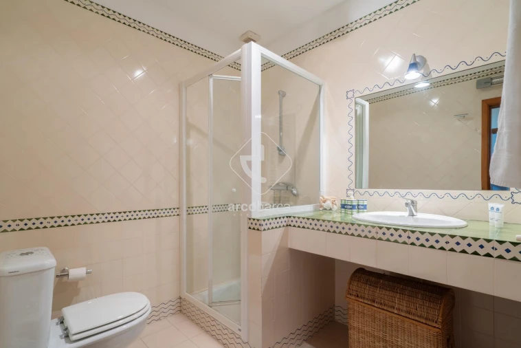 Moradia T4 para Venda em Couto Foto 13