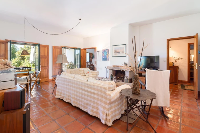 Moradia T4 para Venda em Couto Foto 10