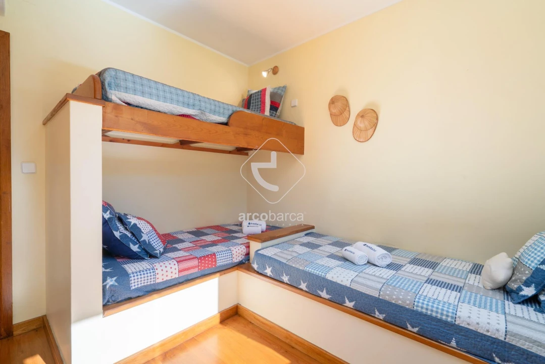 Moradia T4 para Venda em Couto Foto 12