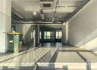 Loja para Arrendamento em Areeiro