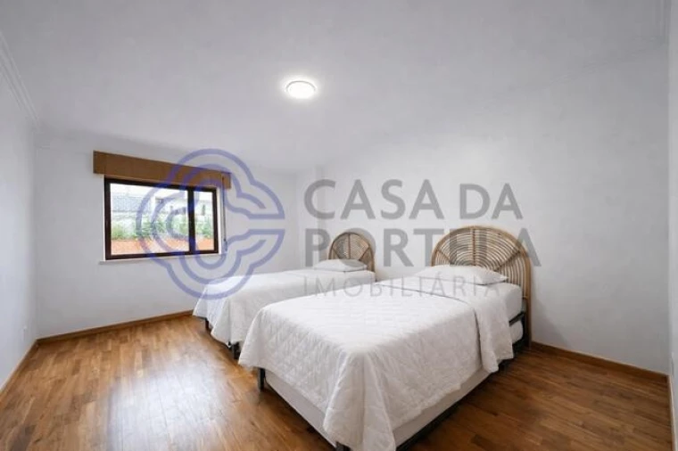 Apartamento T3 para Venda em Porto Salvo Foto 15