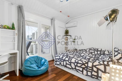 Apartamento T4 para Venda em Cedofeita, Santo Ildefonso, Sé, Miragaia, São Nicolau e Vitória