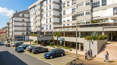Apartamento T4 para Venda em Cedofeita, Santo Ildefonso, Sé, Miragaia, São Nicolau e Vitória