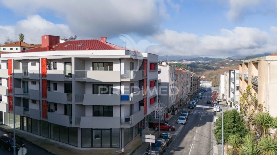 Loja para Venda em Arco de Baúlhe e Vila Nune