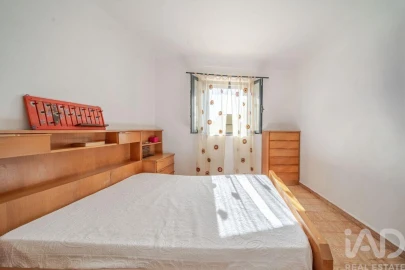 Moradia T3 para Venda em Moncarapacho e Fuseta