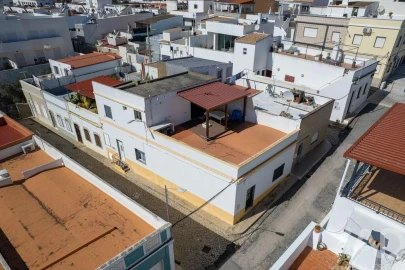 Moradia T3 para Venda em Moncarapacho e Fuseta