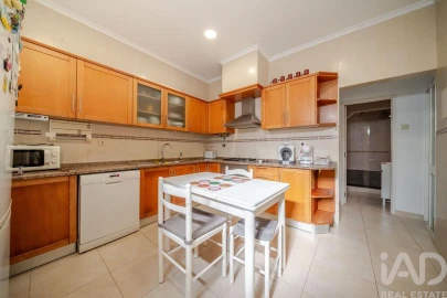 Moradia T3 para Venda em Moncarapacho e Fuseta