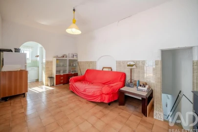 Moradia T3 para Venda em Moncarapacho e Fuseta