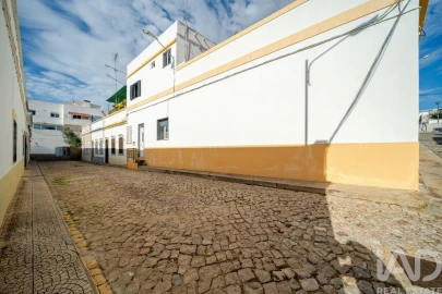 Moradia T3 para Venda em Moncarapacho e Fuseta