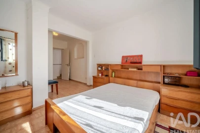 Moradia T3 para Venda em Moncarapacho e Fuseta