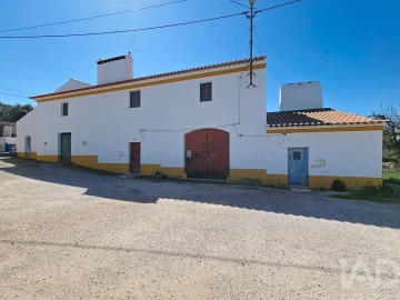 Quinta T4 para Venda em Rio de Moinhos