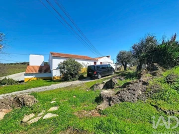 Quinta T4 para Venda em Rio de Moinhos