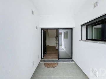 Moradia T4 para Venda em Fernao Ferro