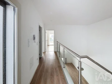 Moradia T4 para Venda em Fernao Ferro