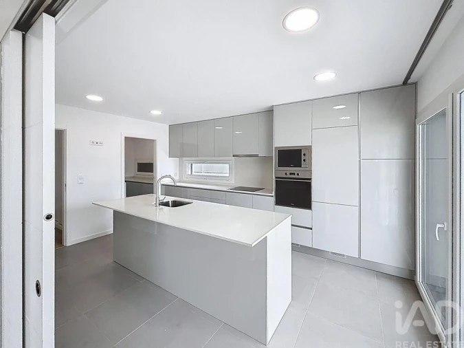 Moradia T4 para Venda em Fernao Ferro Foto 6