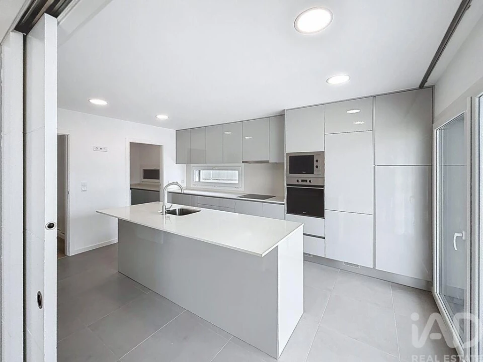 Moradia T4 para Venda em Fernao Ferro Foto 6