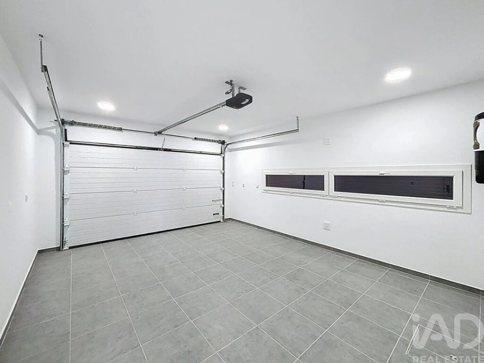 Moradia T4 para Venda em Fernao Ferro Foto 20