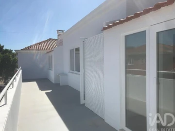 Apartamento T3 para Arrendamento em Oeiras e São Julião da Barra, Paço de Arcos e Caxias