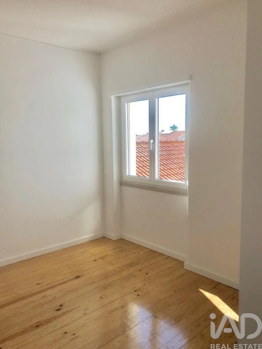 Apartamento T3 para Arrendamento em Oeiras e São Julião da Barra, Paço de Arcos e Caxias Foto 23