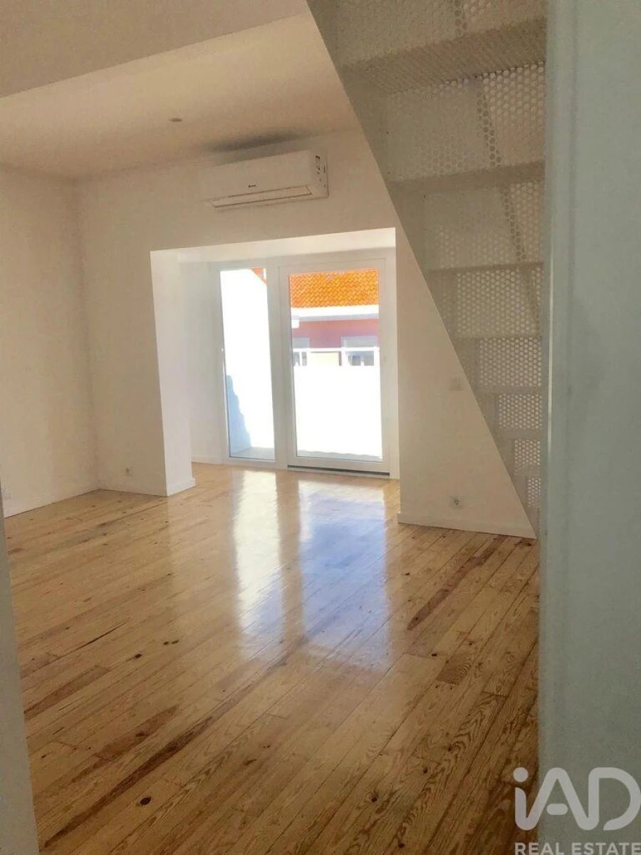 Apartamento T3 para Arrendamento em Oeiras e São Julião da Barra, Paço de Arcos e Caxias Foto 7
