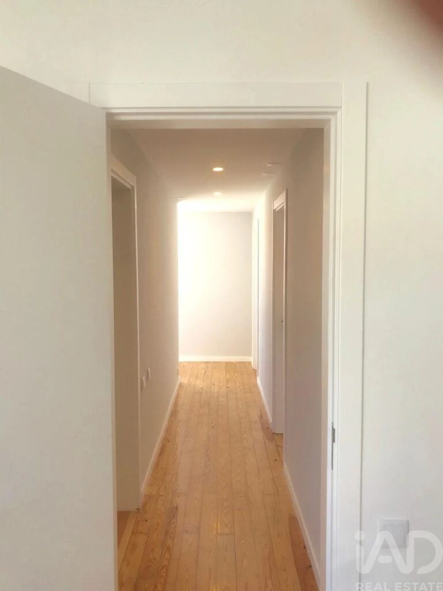 Apartamento T3 para Arrendamento em Oeiras e São Julião da Barra, Paço de Arcos e Caxias Foto 24