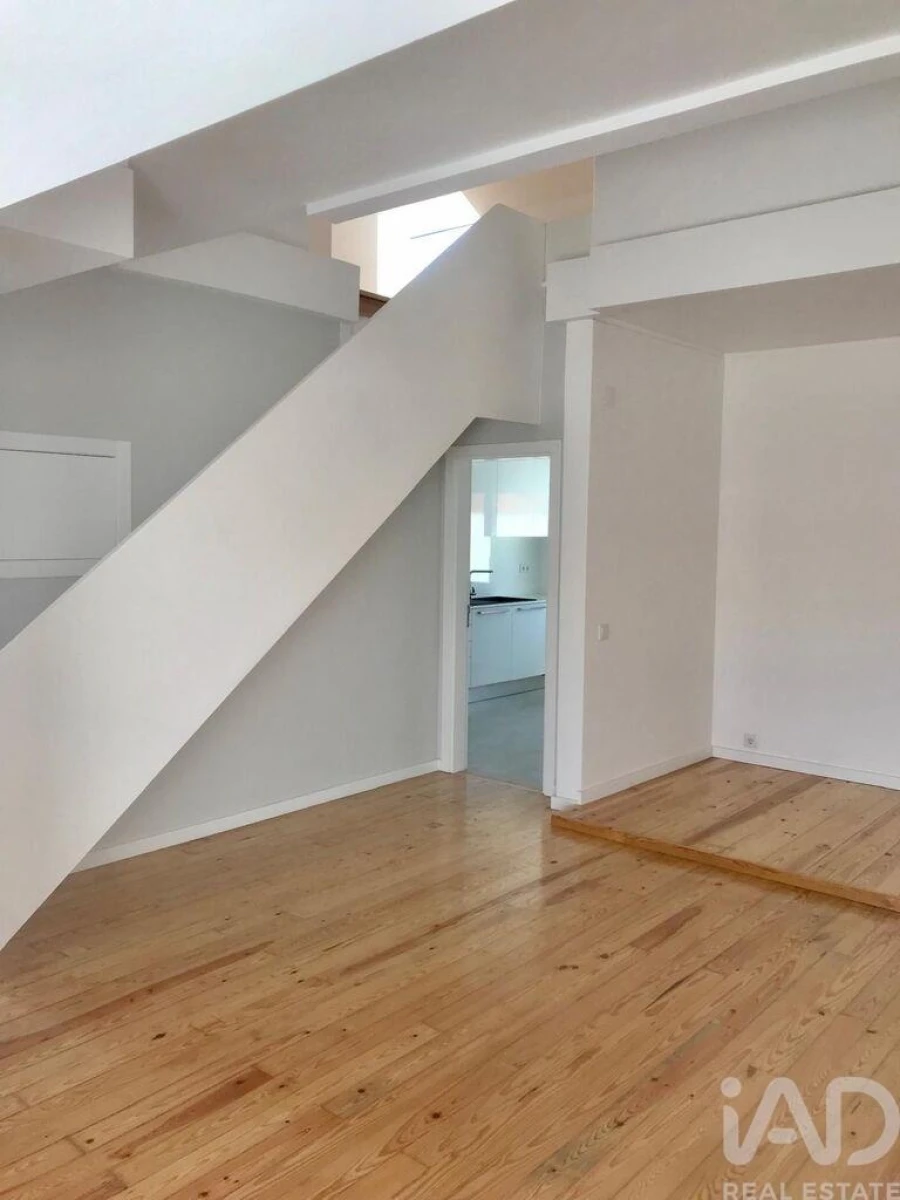 Apartamento T3 para Arrendamento em Oeiras e São Julião da Barra, Paço de Arcos e Caxias Foto 8