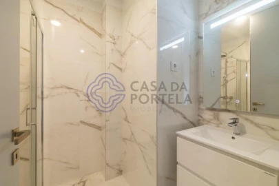 Apartamento T4 para Venda em Cedofeita, Santo Ildefonso, Sé, Miragaia, São Nicolau e Vitória