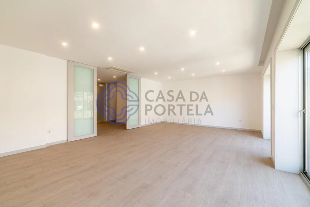 Apartamento T4 para Venda em Cedofeita, Santo Ildefonso, Sé, Miragaia, São Nicolau e Vitória Foto 7
