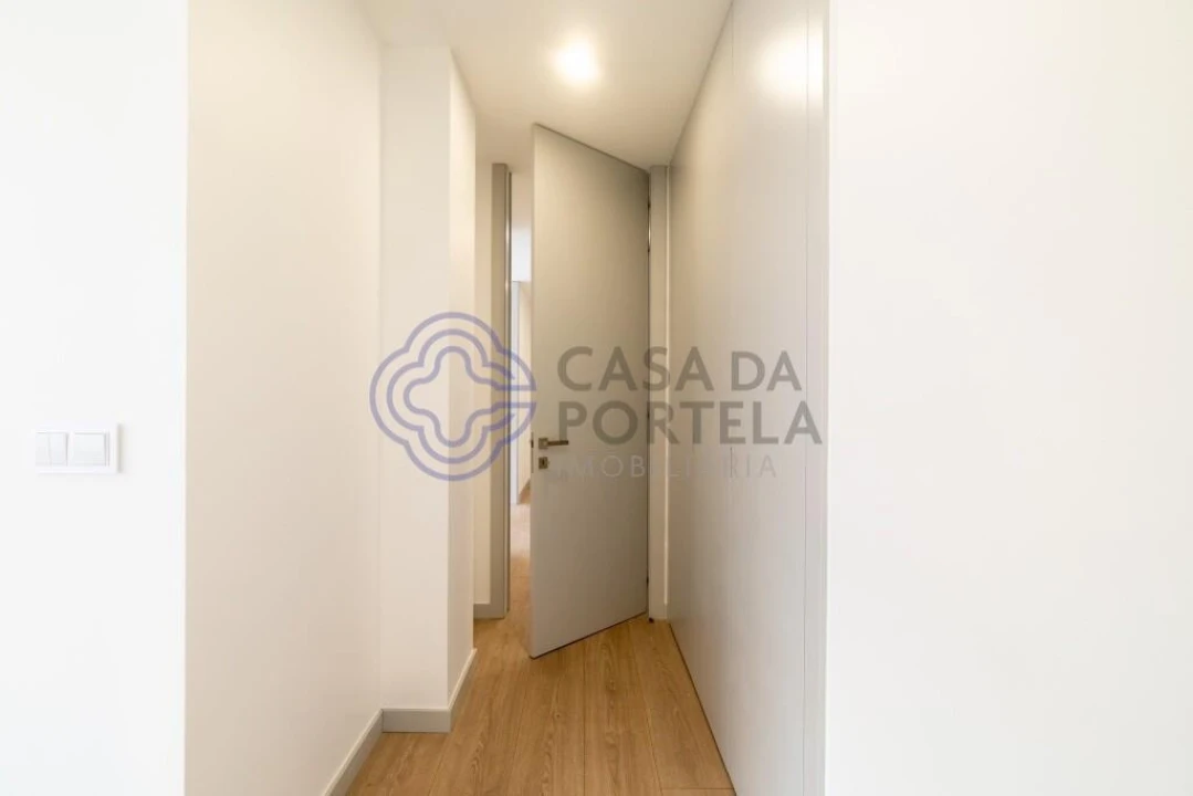 Apartamento T4 para Venda em Cedofeita, Santo Ildefonso, Sé, Miragaia, São Nicolau e Vitória Foto 23
