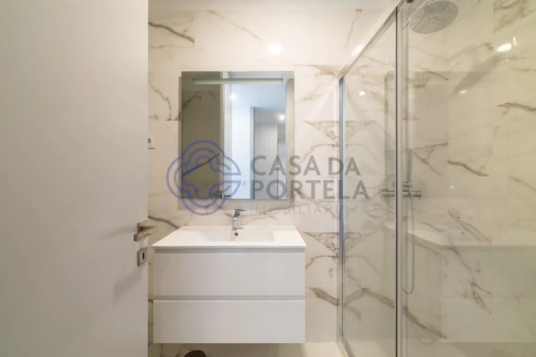 Apartamento T4 para Venda em Cedofeita, Santo Ildefonso, Sé, Miragaia, São Nicolau e Vitória Foto 16