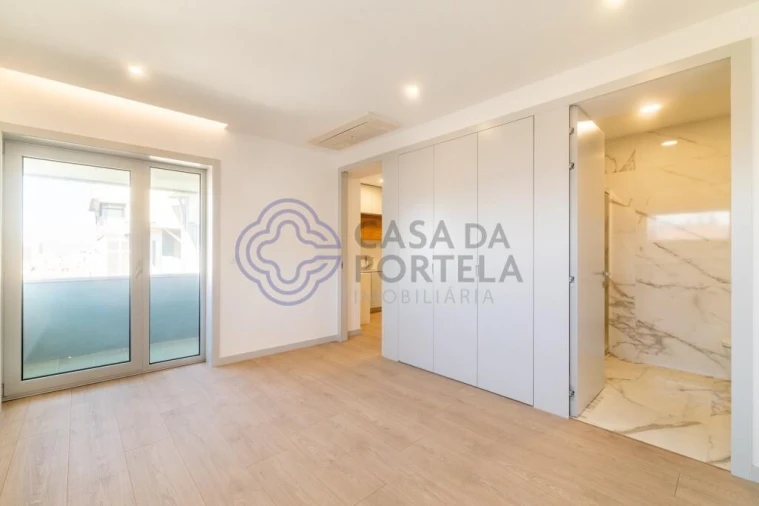 Apartamento T4 para Venda em Cedofeita, Santo Ildefonso, Sé, Miragaia, São Nicolau e Vitória Foto 20