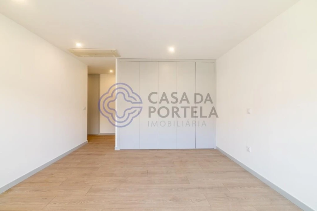 Apartamento T4 para Venda em Cedofeita, Santo Ildefonso, Sé, Miragaia, São Nicolau e Vitória Foto 24