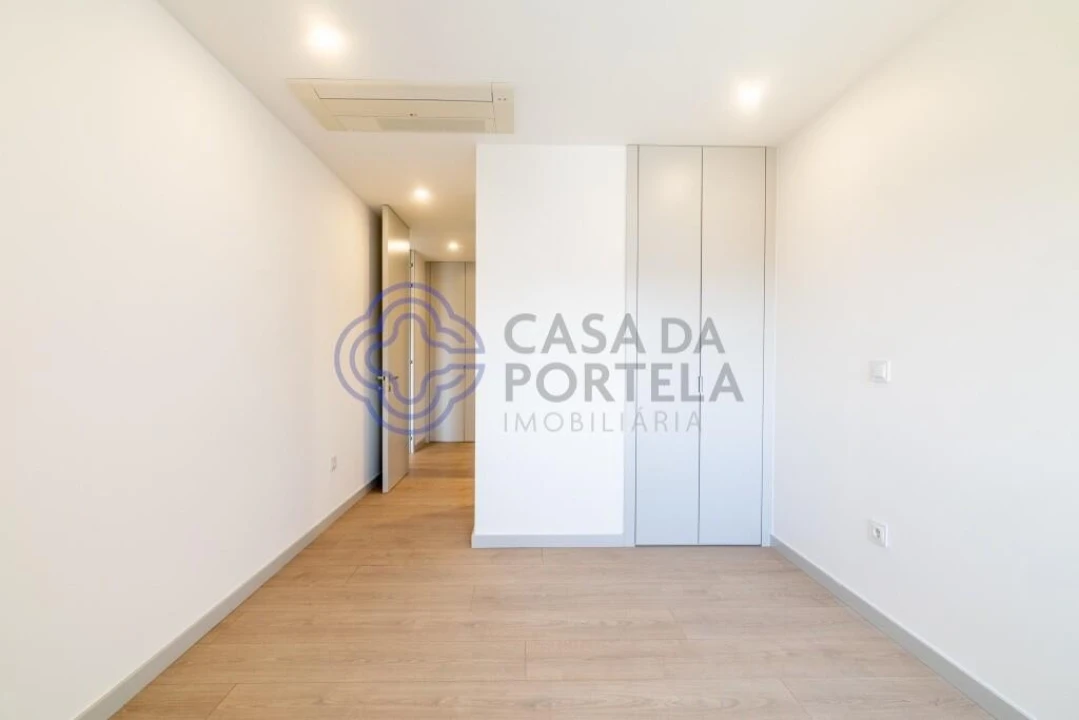 Apartamento T4 para Venda em Cedofeita, Santo Ildefonso, Sé, Miragaia, São Nicolau e Vitória Foto 17