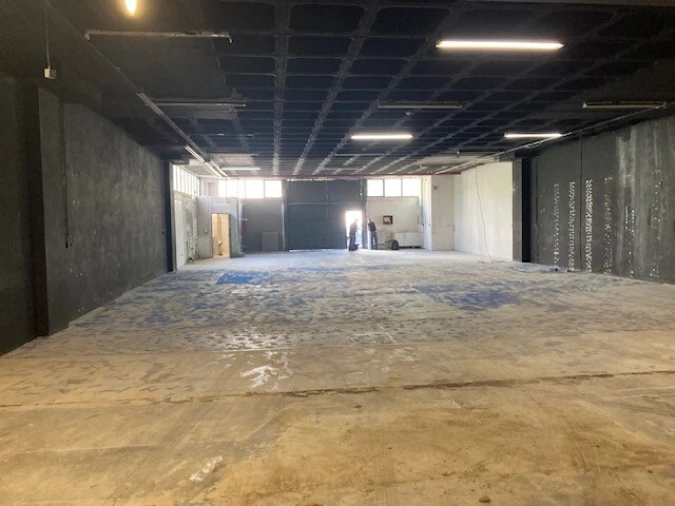 Armazém para Arrendamento em Massamá e Monte Abraão Foto 2