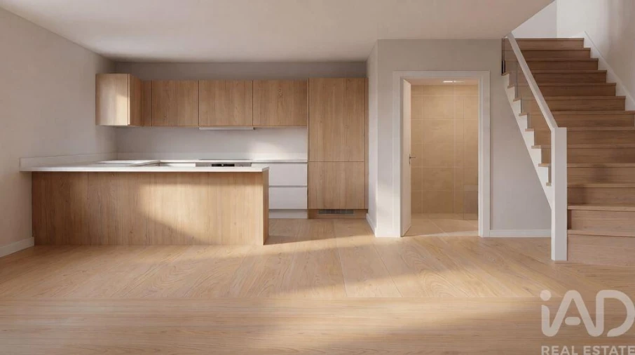 Moradia T2 para Venda em Santo Antonio dos Olivais Foto 8