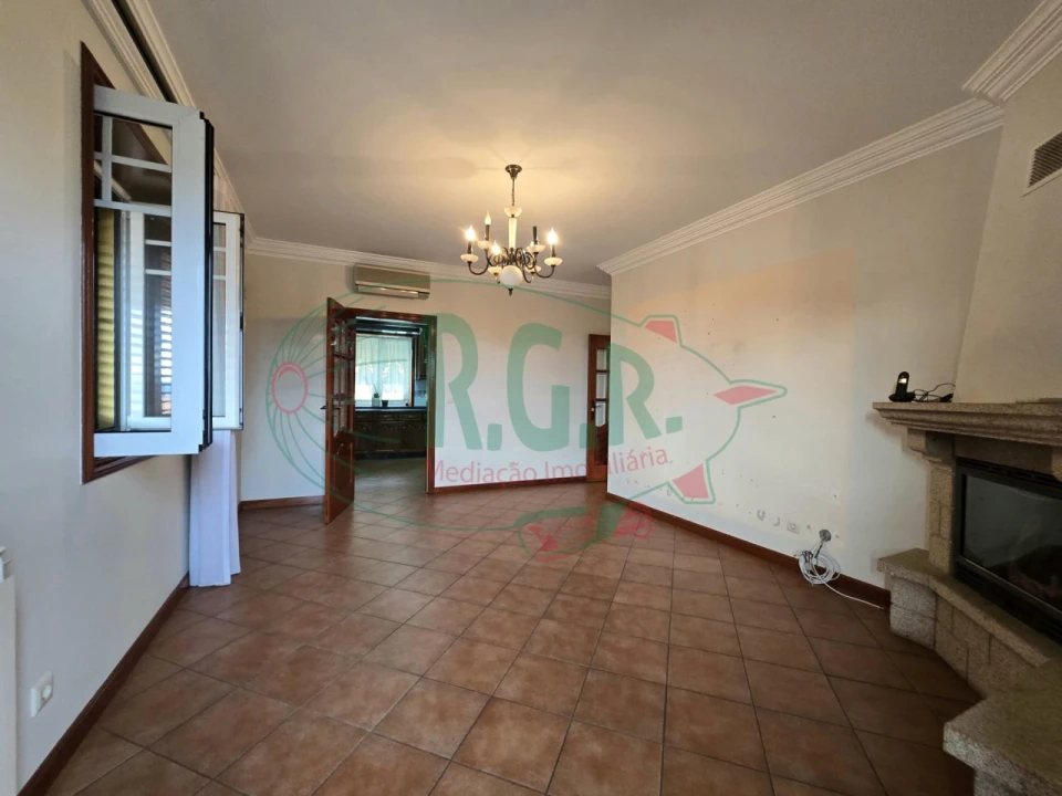 Moradia T4 para Venda em Gondomar (São Cosme), Valbom e Jovim Foto 5