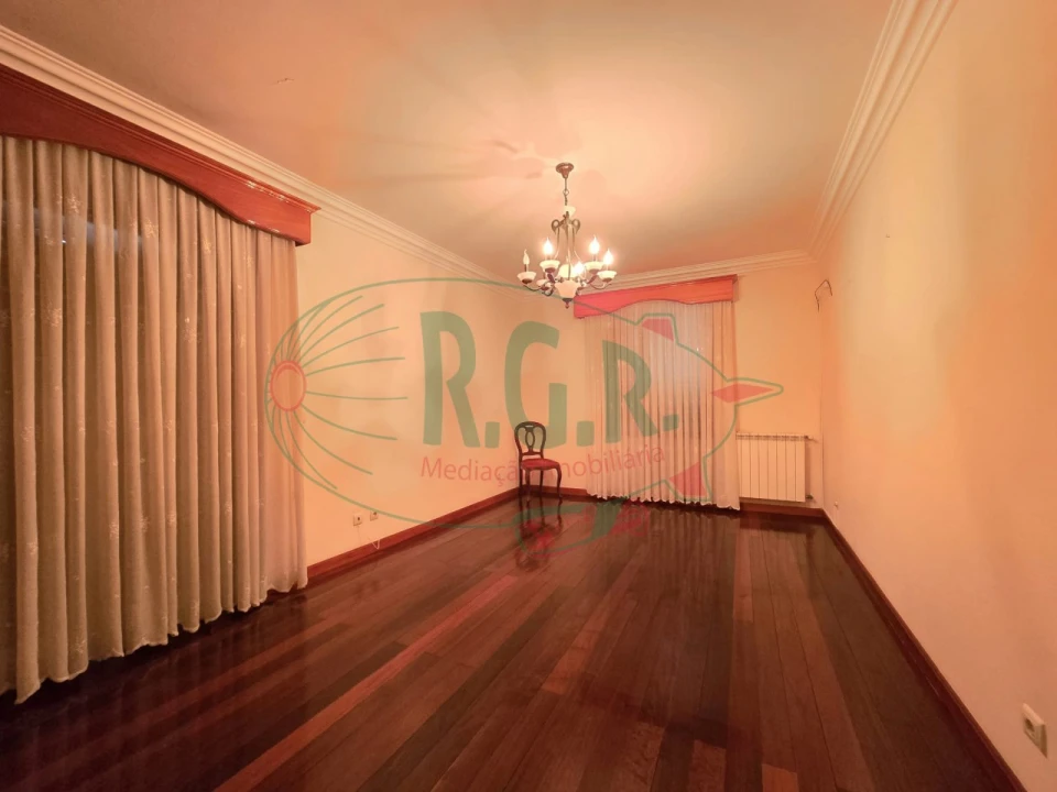 Moradia T4 para Venda em Gondomar (São Cosme), Valbom e Jovim Foto 30