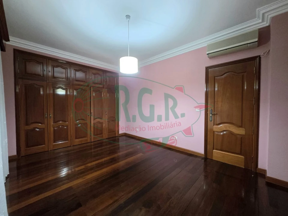 Moradia T4 para Venda em Gondomar (São Cosme), Valbom e Jovim Foto 34