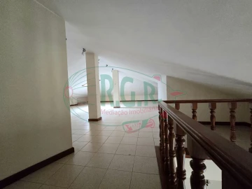 Moradia T4 para Venda em Gondomar (São Cosme), Valbom e Jovim