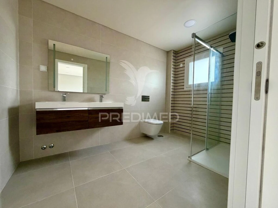 Moradia T4 para Venda em Azeitão (São Lourenço e São Simão) Foto 9