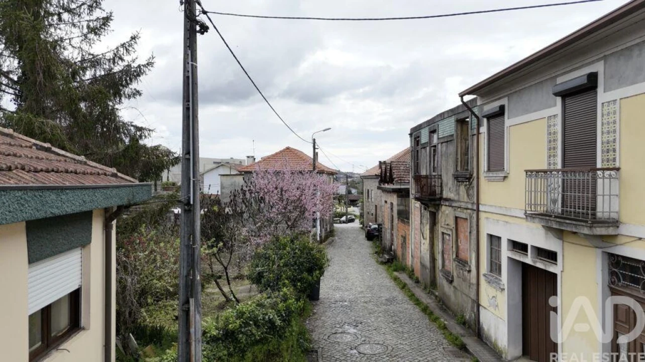 Moradia T3 para Venda em Alfena Foto 5