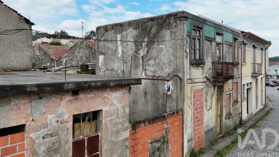 Moradia T3 para Venda em Alfena Foto 2