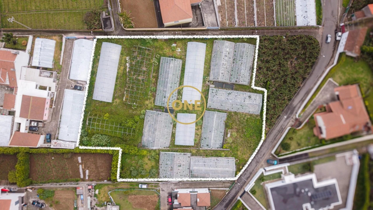 Terreno para Venda em Vila Franca do Campo (São Pedro) Foto 1