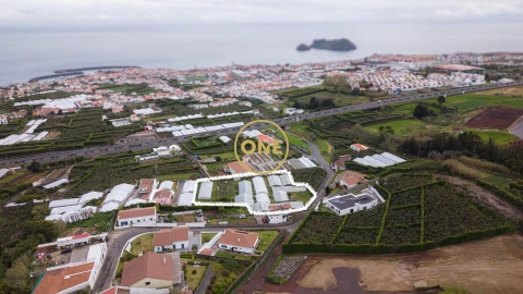 Terreno para Venda em Vila Franca do Campo (São Pedro)
