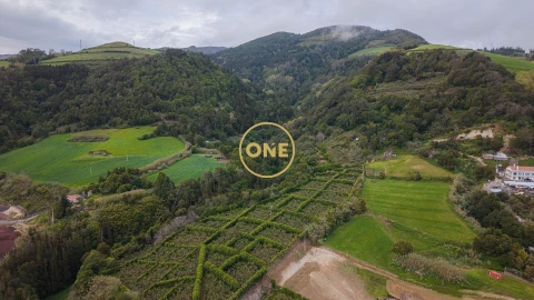 Terreno para Venda em Vila Franca do Campo (São Pedro)